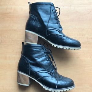 Brand New Black Boots in a Size 10